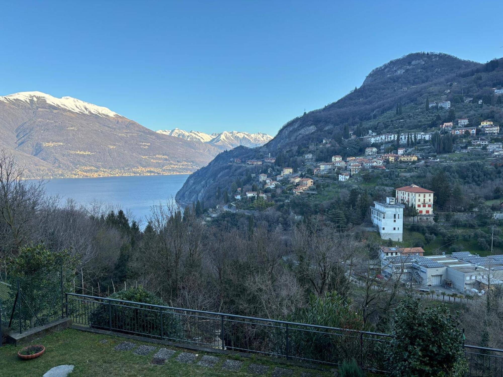 Hotel Diffuso Il Portichetto Vezio Perledo Exterior photo
